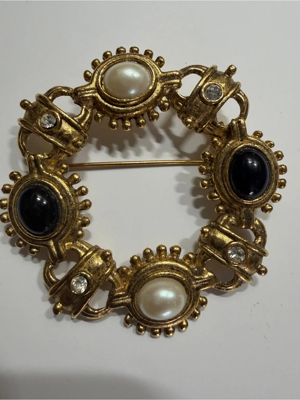Vintage Gold Tone Faux Pearl &‎ Black Cabochon Rhinestone Circle Brooch Pin